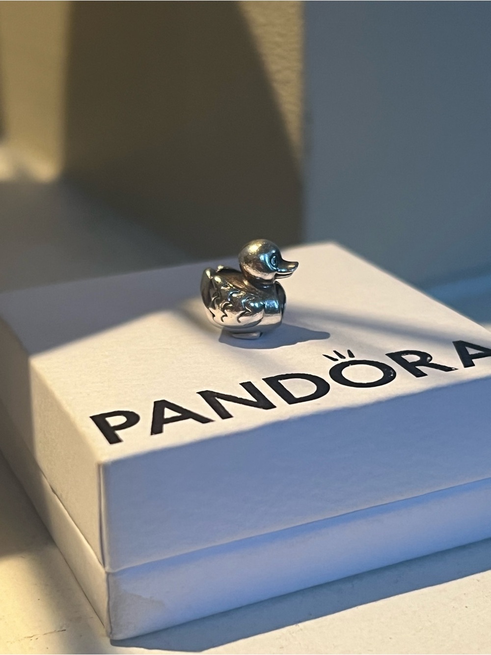 Pandora duck Charm